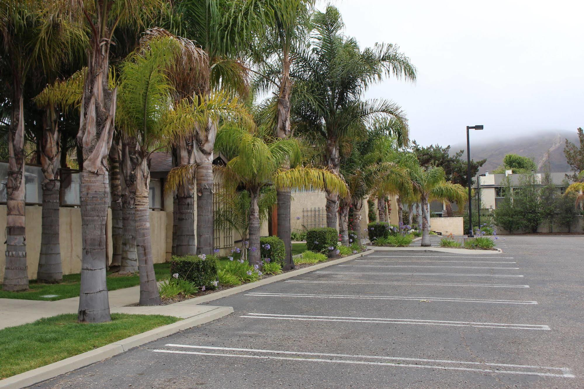 O'Cairns Inn And Suites Lompoc Exteriér fotografie